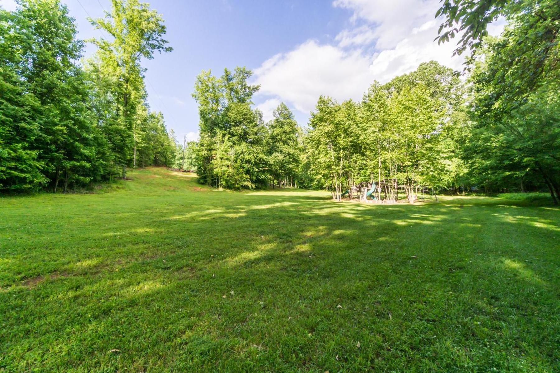 The Big Little Cabin - Hot Tub & Playground Dahlonega Exterior foto