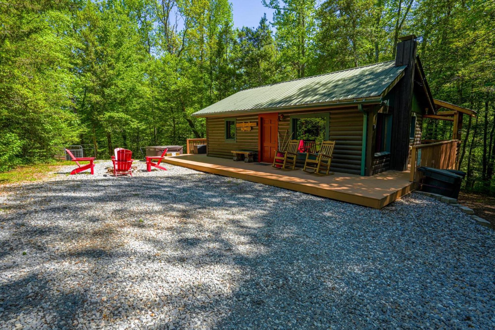 The Big Little Cabin - Hot Tub & Playground Dahlonega Exterior foto