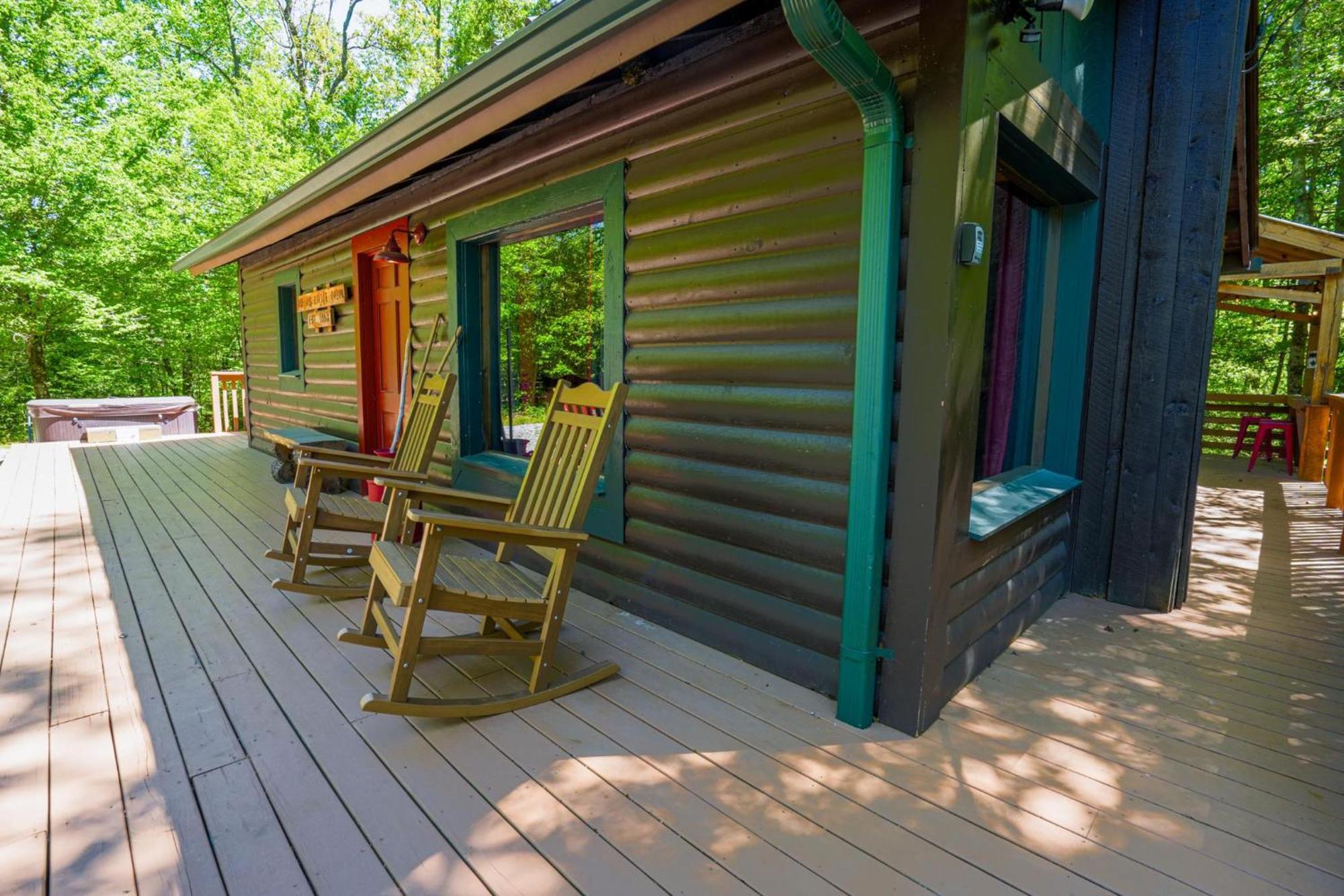 The Big Little Cabin - Hot Tub & Playground Dahlonega Exterior foto